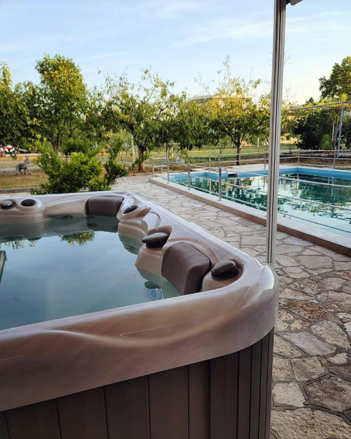 Hacienda Kolenda Apartamento Mostar Exterior foto