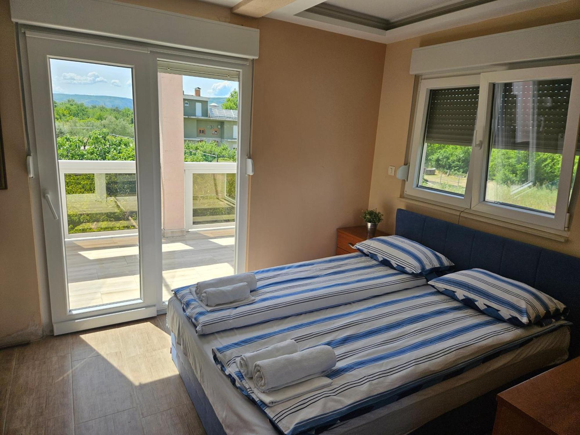 Hacienda Kolenda Apartamento Mostar Exterior foto