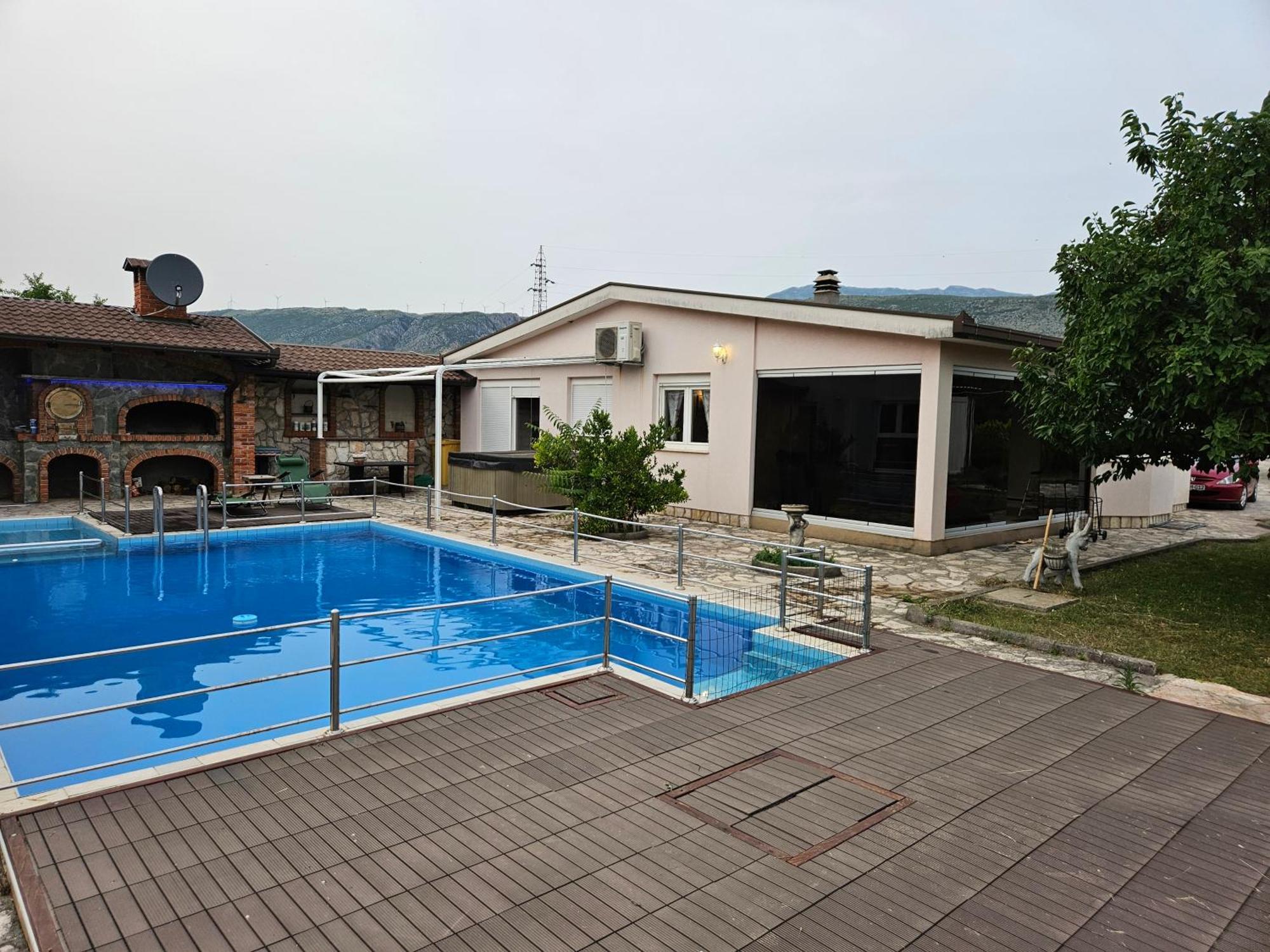 Hacienda Kolenda Apartamento Mostar Exterior foto